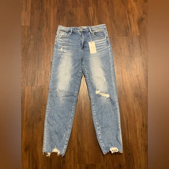 NWT Risen Mid Rise Tapered Distressed Jeans - Picture 3 of 12